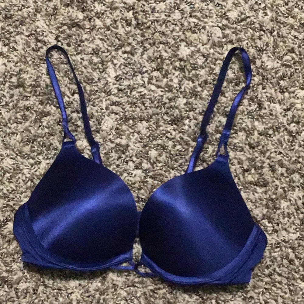 Victoria’s Secret Plunge Push-up Bra